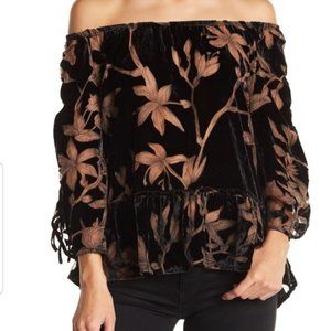 Democracy | Off-Shoulder Blouse